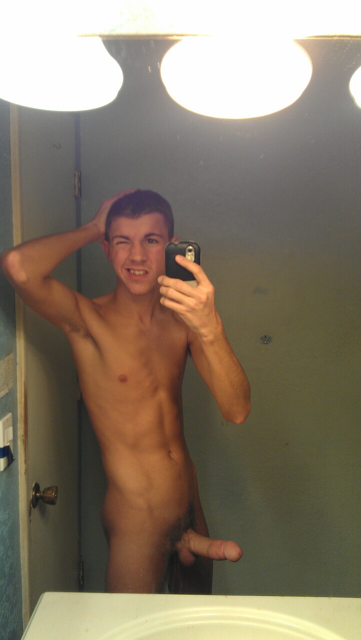 Liam Martin Twink Self Pic Pic